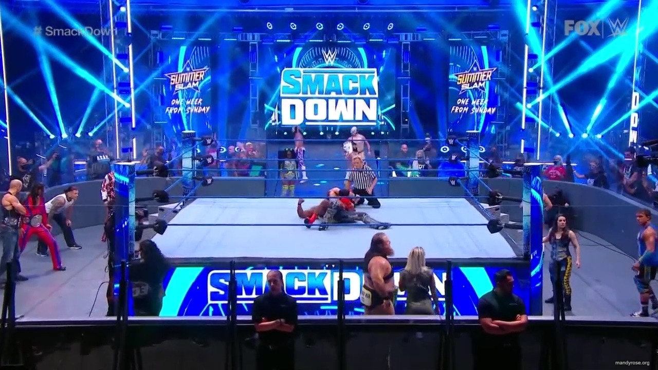 WWE_Friday_Night_SmackDown_2020_08_14_720p_HDTV_x264-NWCHD_mp40177.jpg