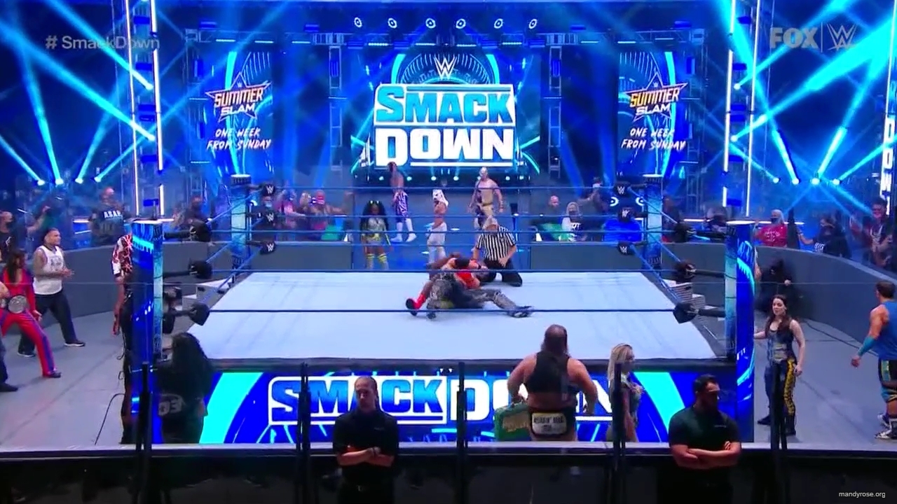WWE_Friday_Night_SmackDown_2020_08_14_720p_HDTV_x264-NWCHD_mp40178.jpg