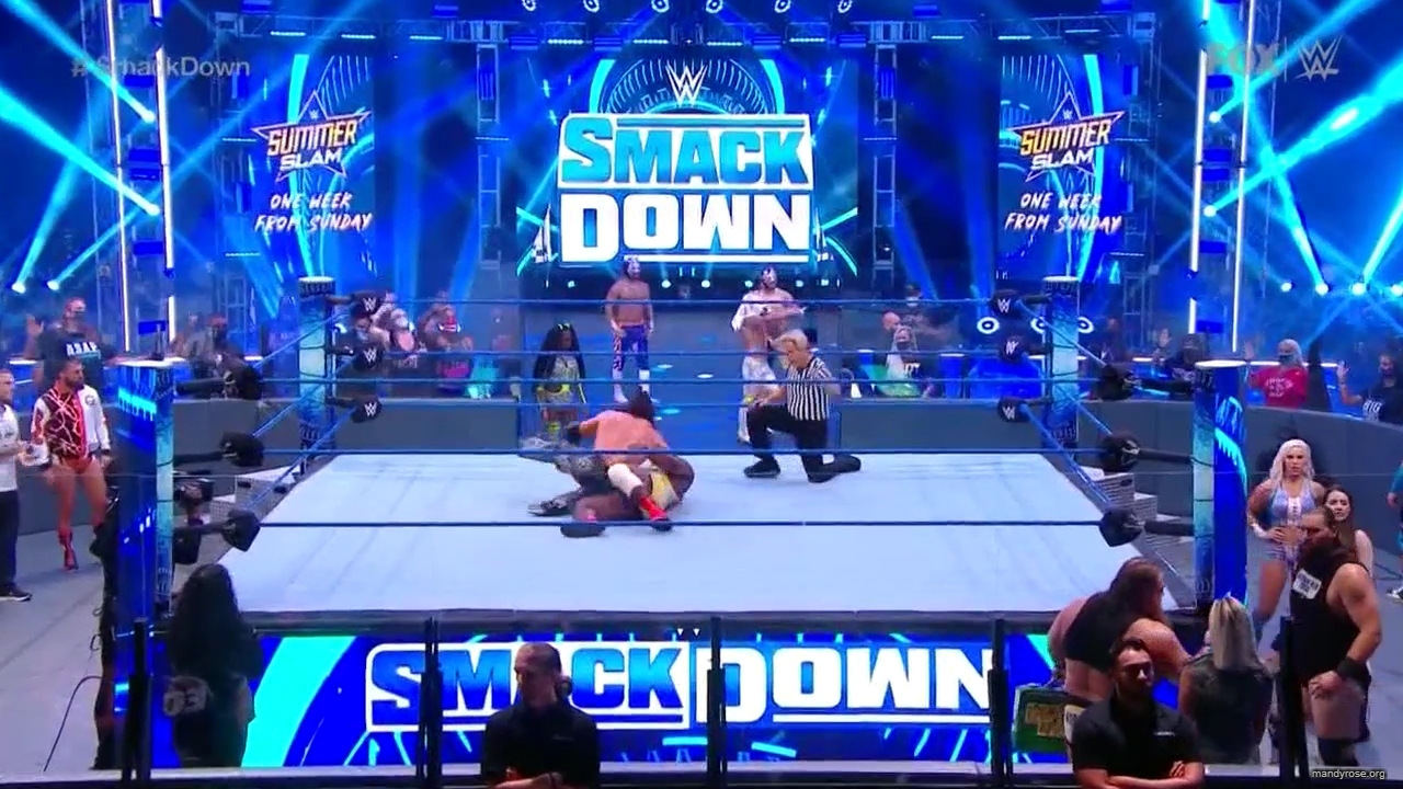WWE_Friday_Night_SmackDown_2020_08_14_720p_HDTV_x264-NWCHD_mp40182.jpg