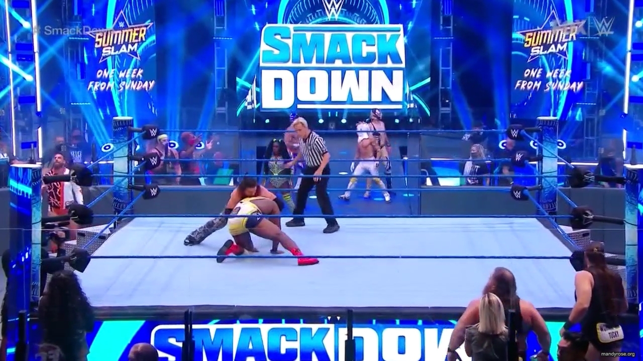 WWE_Friday_Night_SmackDown_2020_08_14_720p_HDTV_x264-NWCHD_mp40189.jpg
