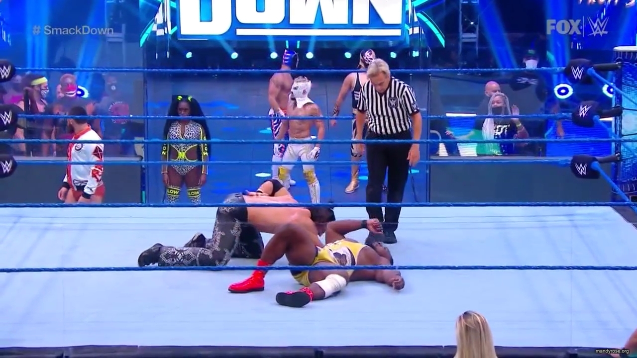 WWE_Friday_Night_SmackDown_2020_08_14_720p_HDTV_x264-NWCHD_mp40277.jpg