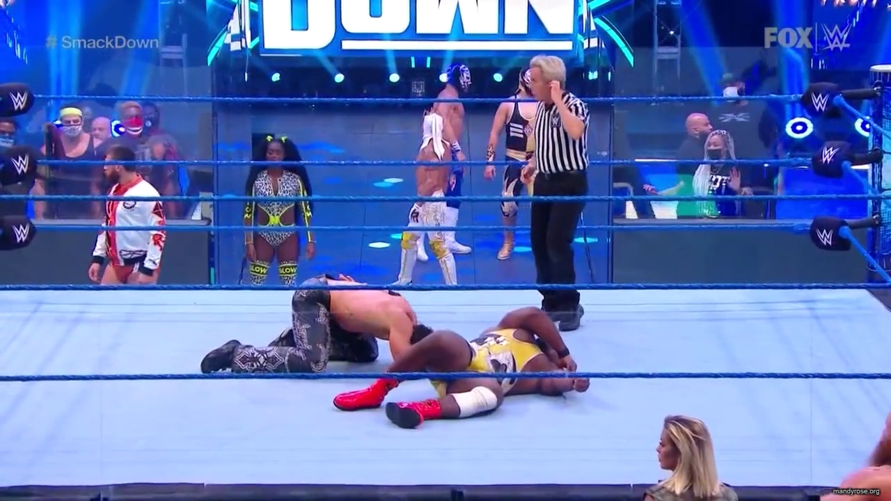 WWE_Friday_Night_SmackDown_2020_08_14_720p_HDTV_x264-NWCHD_mp40278.jpg
