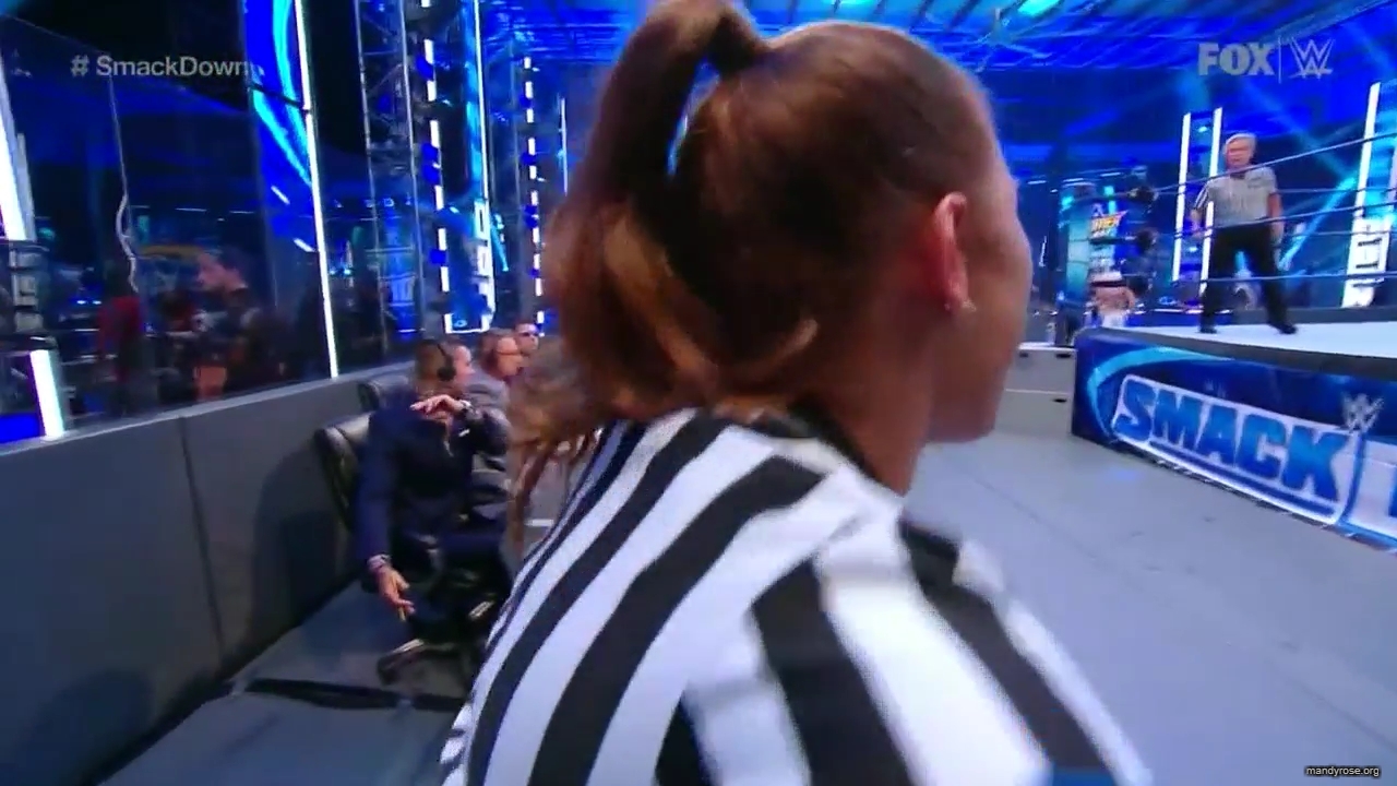 WWE_Friday_Night_SmackDown_2020_08_14_720p_HDTV_x264-NWCHD_mp40283.jpg