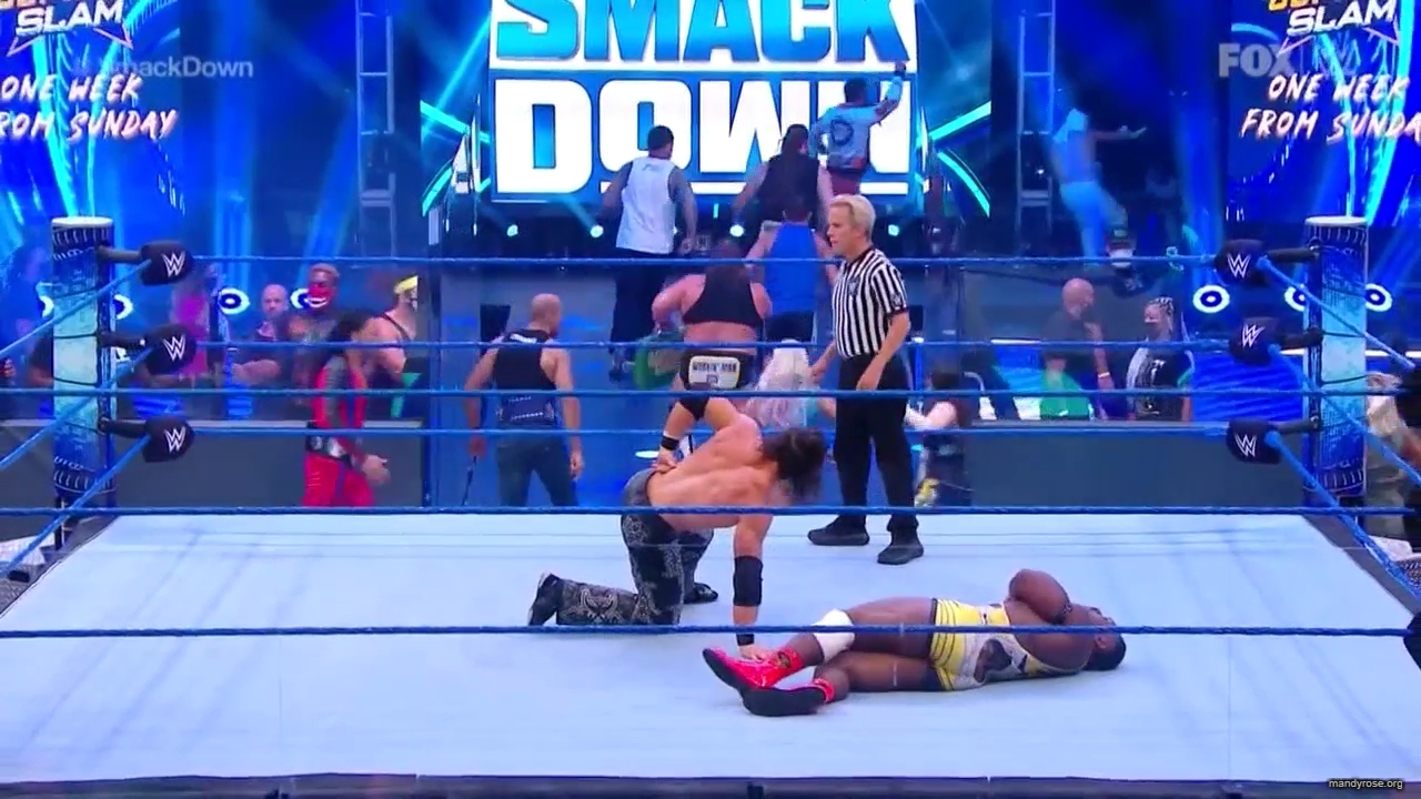 WWE_Friday_Night_SmackDown_2020_08_14_720p_HDTV_x264-NWCHD_mp40287.jpg