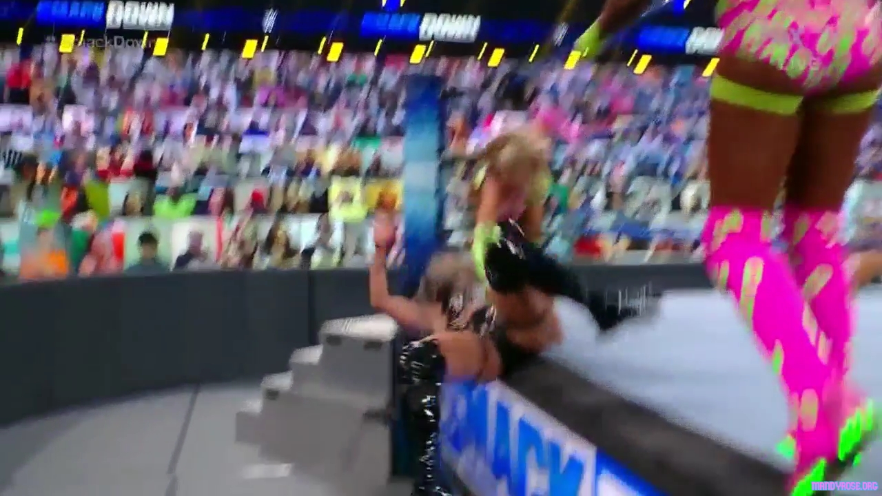 WWE_Friday_Night_SmackDown_2021_04_02_720p_HDTV_x264-NWCHD_mp40058.jpg