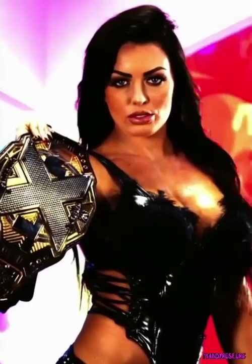 WWE_Friday_Night_SmackDown_2021_12_24_1080p_HDTV_x264-NWCHD_mp40002.jpg