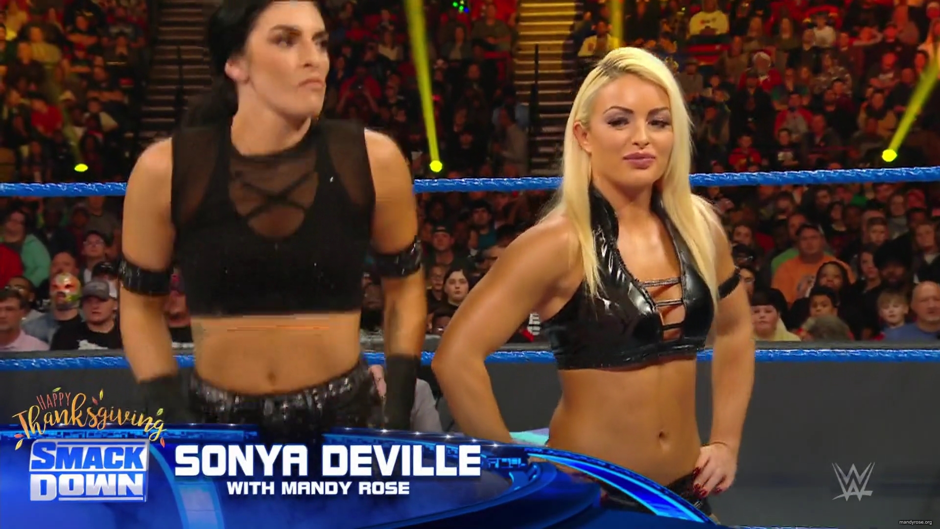 WWE_Friday_Night_Smackdown_2019_11_29_1080p_HDTV_x264-ACES_mkv0011.jpg