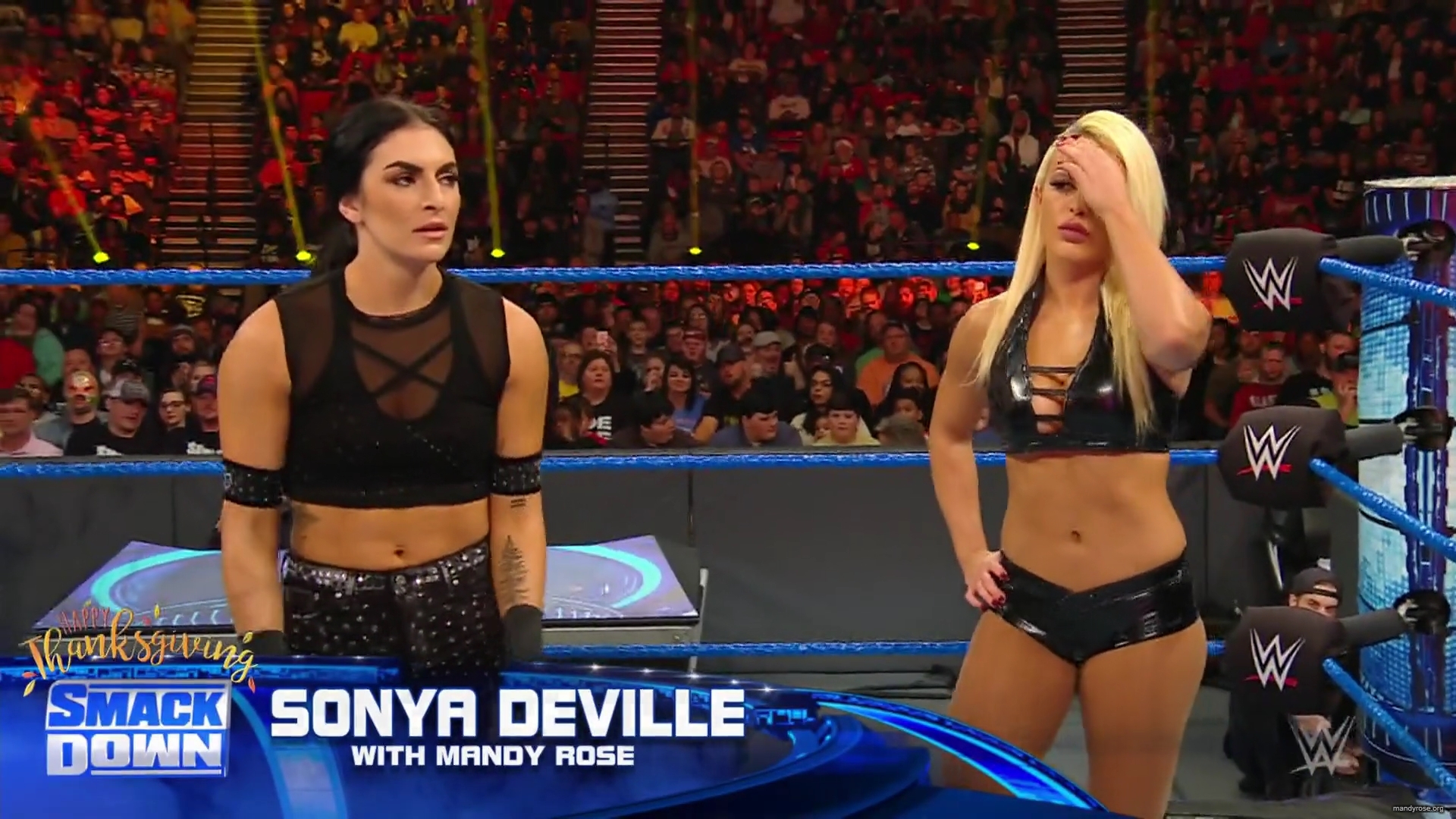 WWE_Friday_Night_Smackdown_2019_11_29_1080p_HDTV_x264-ACES_mkv0016.jpg