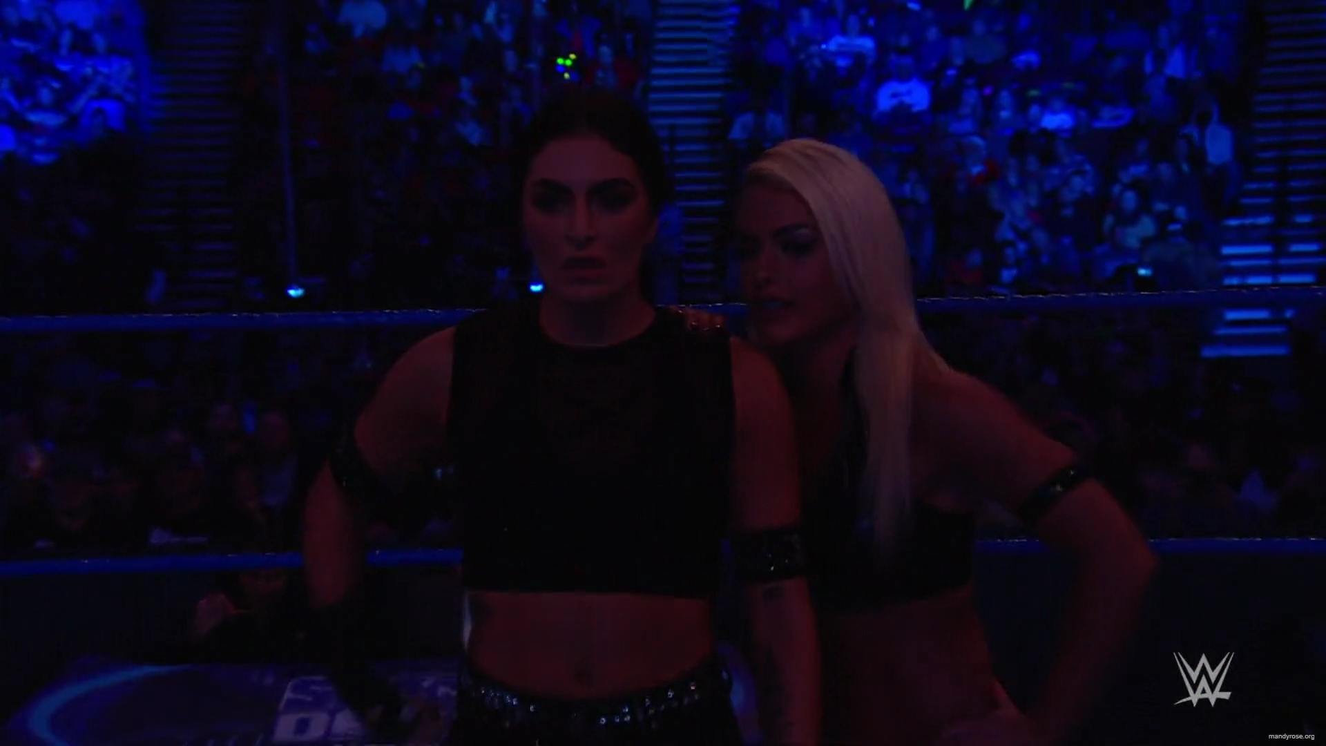 WWE_Friday_Night_Smackdown_2019_11_29_1080p_HDTV_x264-ACES_mkv0020.jpg