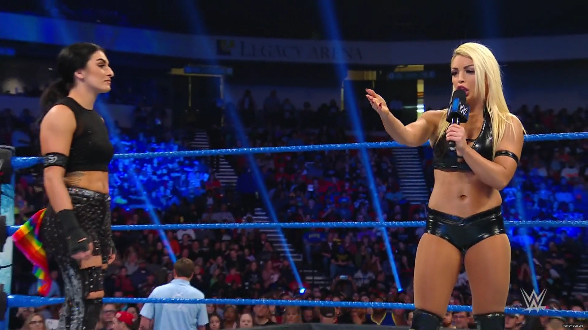 WWE_Friday_Night_Smackdown_2019_11_29_1080p_HDTV_x264-ACES_mkv0098.jpg
