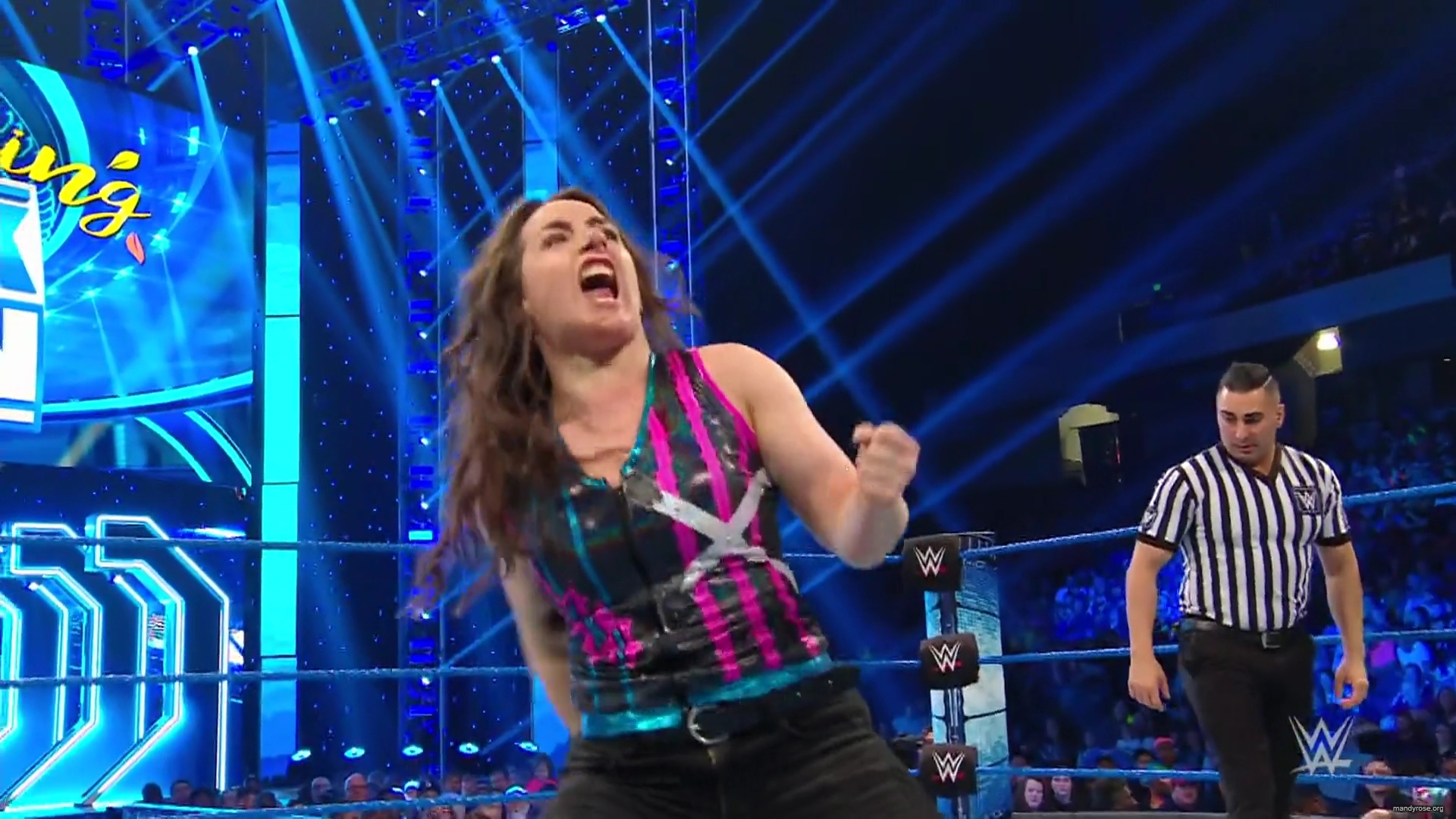 WWE_Friday_Night_Smackdown_2019_11_29_1080p_HDTV_x264-ACES_mkv0161.jpg