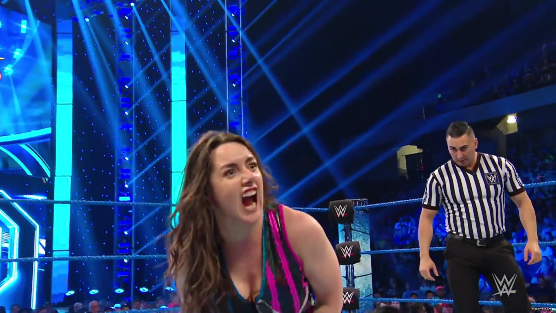 WWE_Friday_Night_Smackdown_2019_11_29_1080p_HDTV_x264-ACES_mkv0162.jpg