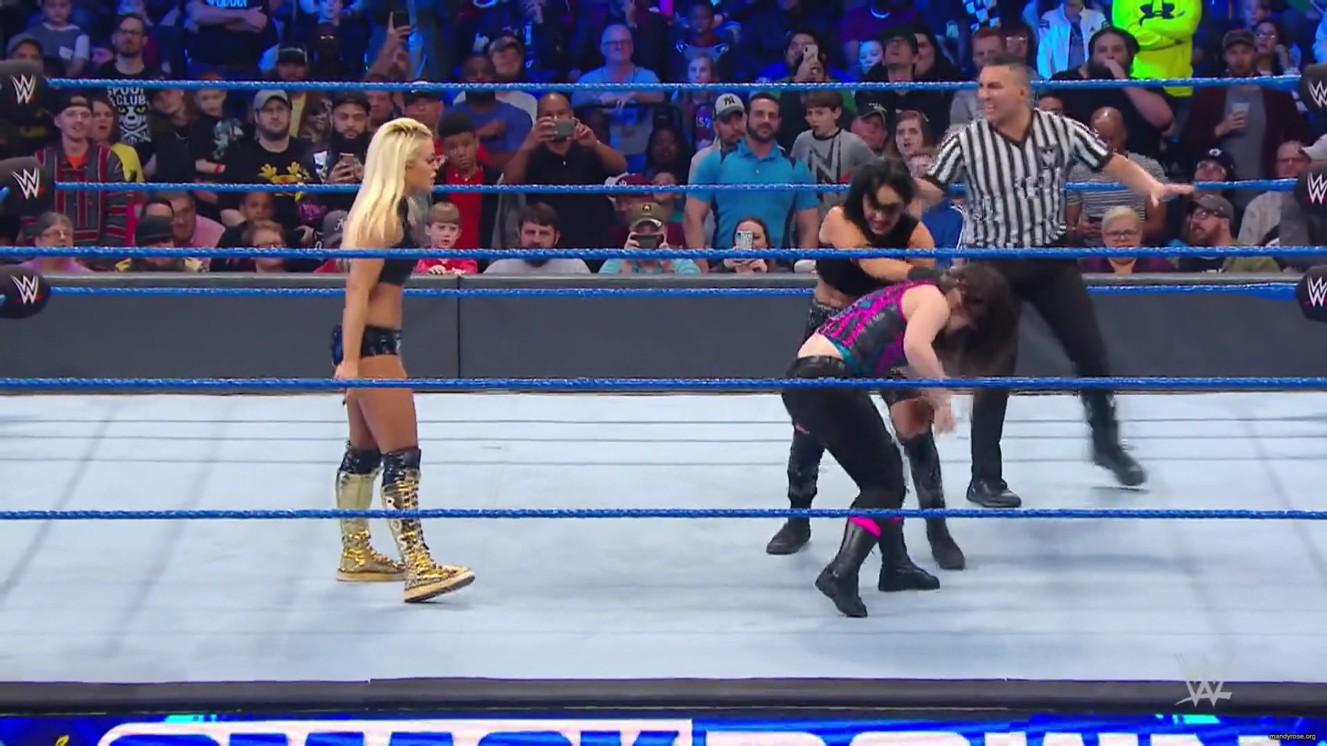 WWE_Friday_Night_Smackdown_2019_11_29_1080p_HDTV_x264-ACES_mkv0203.jpg