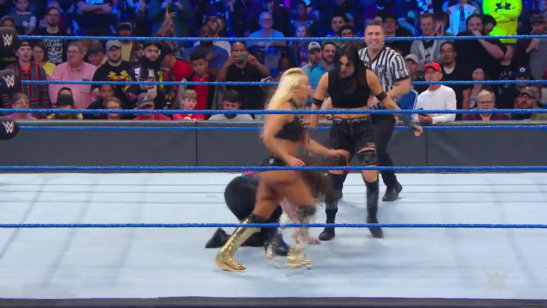 WWE_Friday_Night_Smackdown_2019_11_29_1080p_HDTV_x264-ACES_mkv0206.jpg