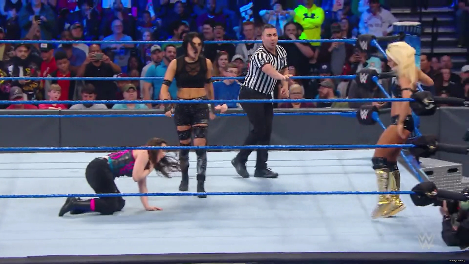 WWE_Friday_Night_Smackdown_2019_11_29_1080p_HDTV_x264-ACES_mkv0207.jpg