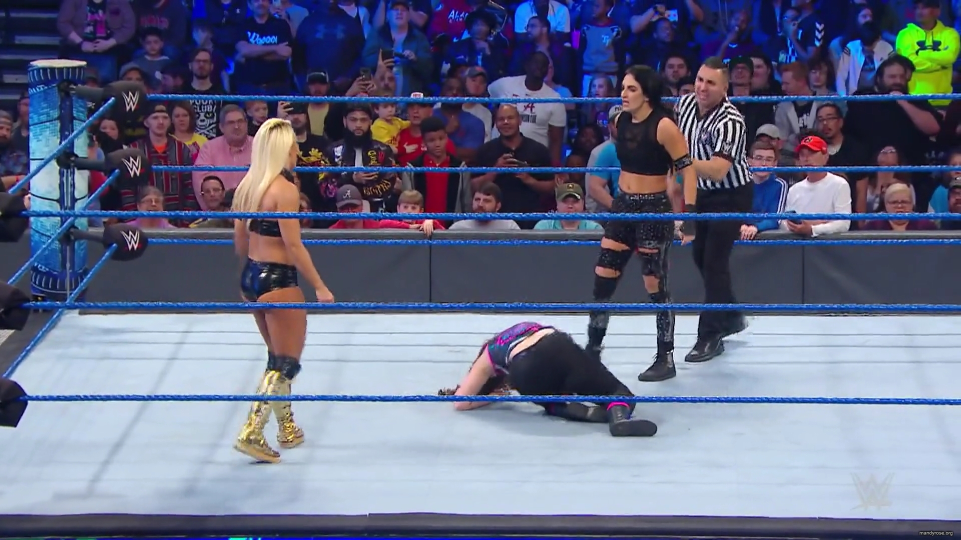 WWE_Friday_Night_Smackdown_2019_11_29_1080p_HDTV_x264-ACES_mkv0211.jpg