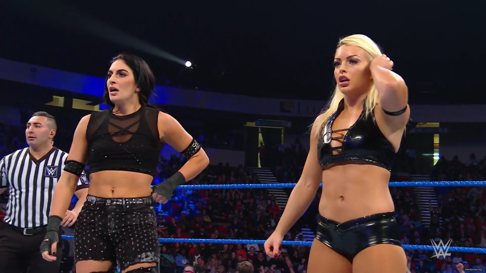 WWE_Friday_Night_Smackdown_2019_11_29_1080p_HDTV_x264-ACES_mkv0217.jpg