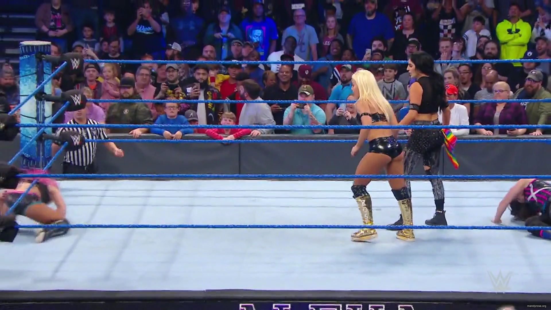 WWE_Friday_Night_Smackdown_2019_11_29_1080p_HDTV_x264-ACES_mkv0222.jpg