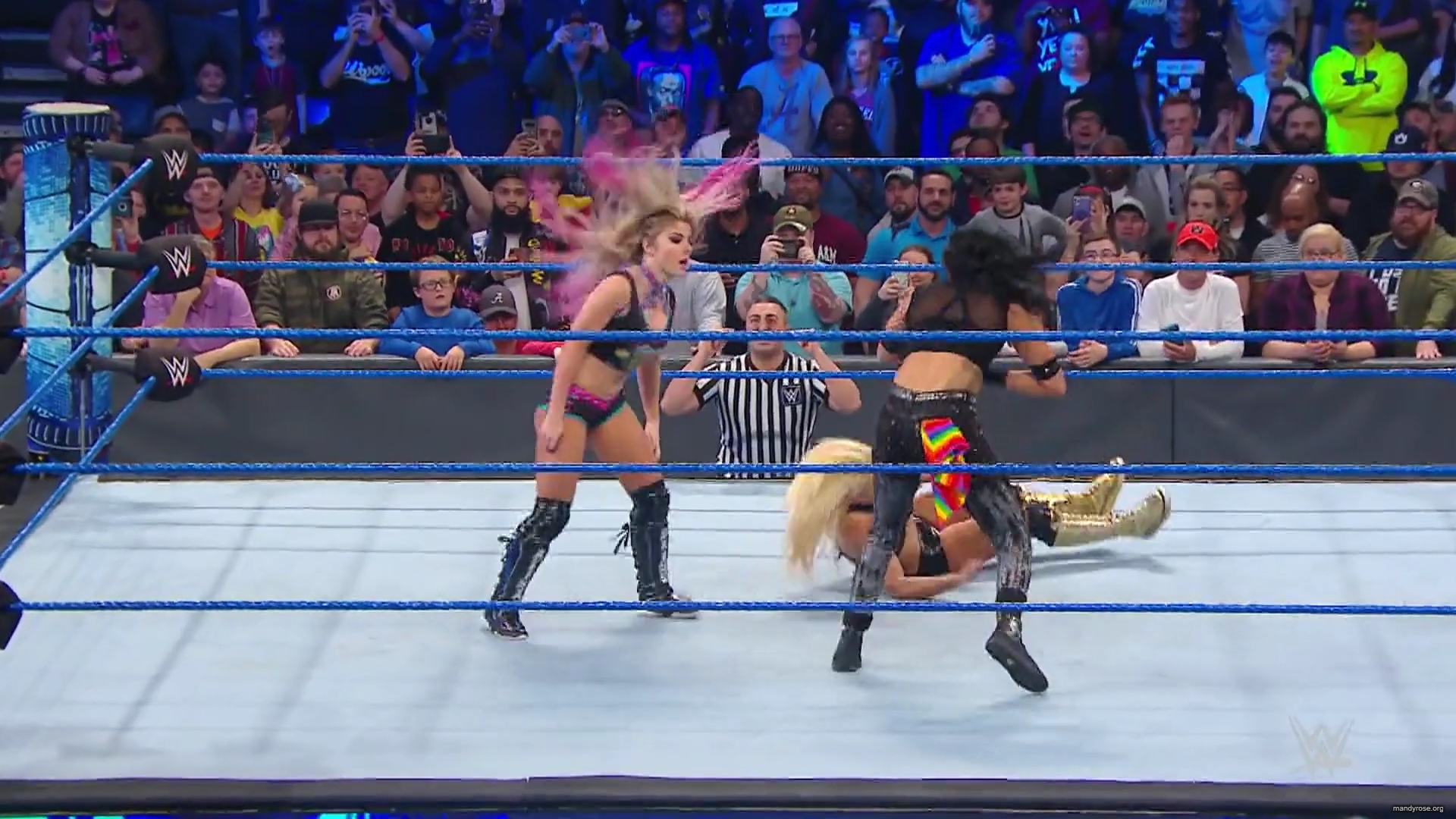 WWE_Friday_Night_Smackdown_2019_11_29_1080p_HDTV_x264-ACES_mkv0227.jpg