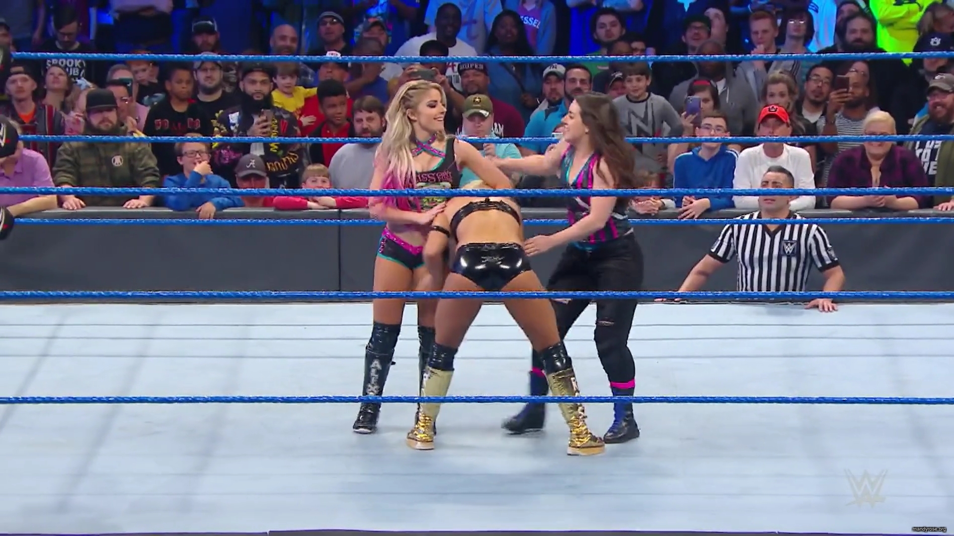 WWE_Friday_Night_Smackdown_2019_11_29_1080p_HDTV_x264-ACES_mkv0258.jpg