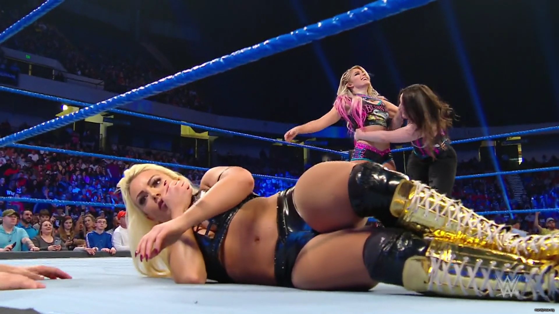 WWE_Friday_Night_Smackdown_2019_11_29_1080p_HDTV_x264-ACES_mkv0282.jpg