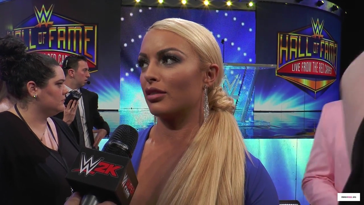 WWE_Hall_of_Fame_Seth_Rollins__Mandy_Rose_mp40034.jpg