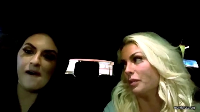 WWE_Indianapolis21_Mandy_Rose_Sonya_Deville_mp40137.jpg