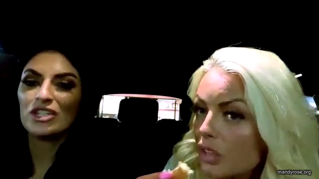 WWE_Indianapolis21_Mandy_Rose_Sonya_Deville_mp40142.jpg