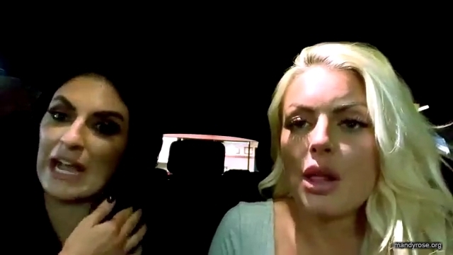 WWE_Indianapolis21_Mandy_Rose_Sonya_Deville_mp40198.jpg