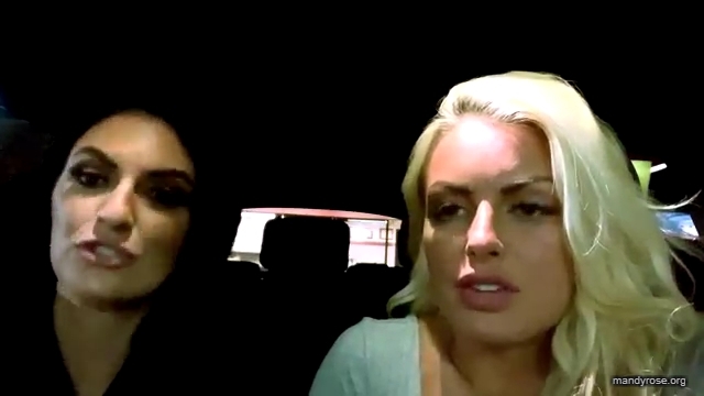 WWE_Indianapolis21_Mandy_Rose_Sonya_Deville_mp40203.jpg