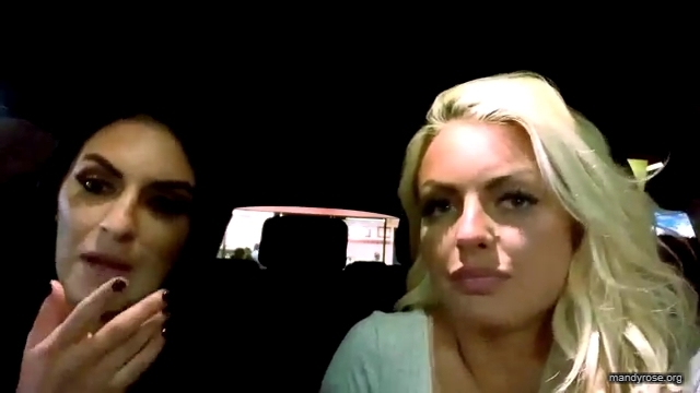 WWE_Indianapolis21_Mandy_Rose_Sonya_Deville_mp40241.jpg