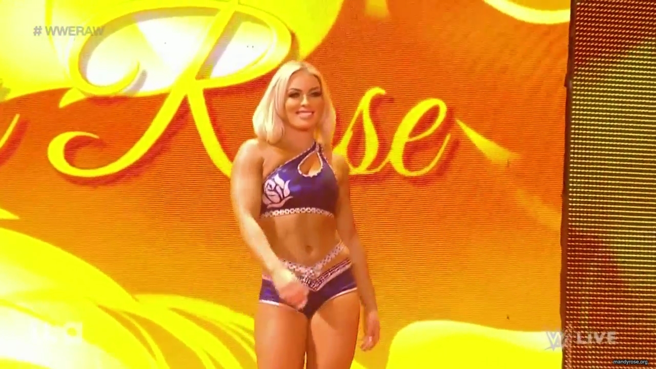 WWE_Monday_Night_Raw_2020_10_05_720p_HDTV_x264-NWCHD_mp40023.jpg