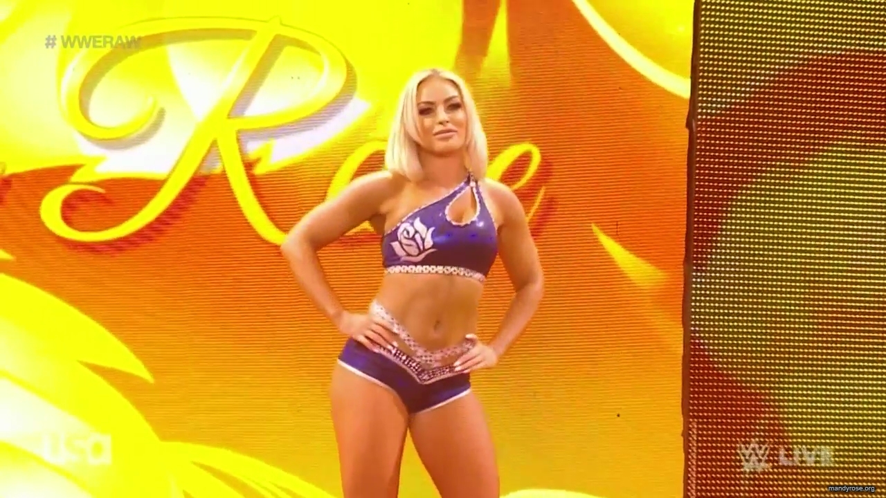 WWE_Monday_Night_Raw_2020_10_05_720p_HDTV_x264-NWCHD_mp40025.jpg