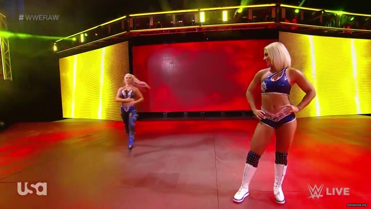 WWE_Monday_Night_Raw_2020_10_05_720p_HDTV_x264-NWCHD_mp40036.jpg