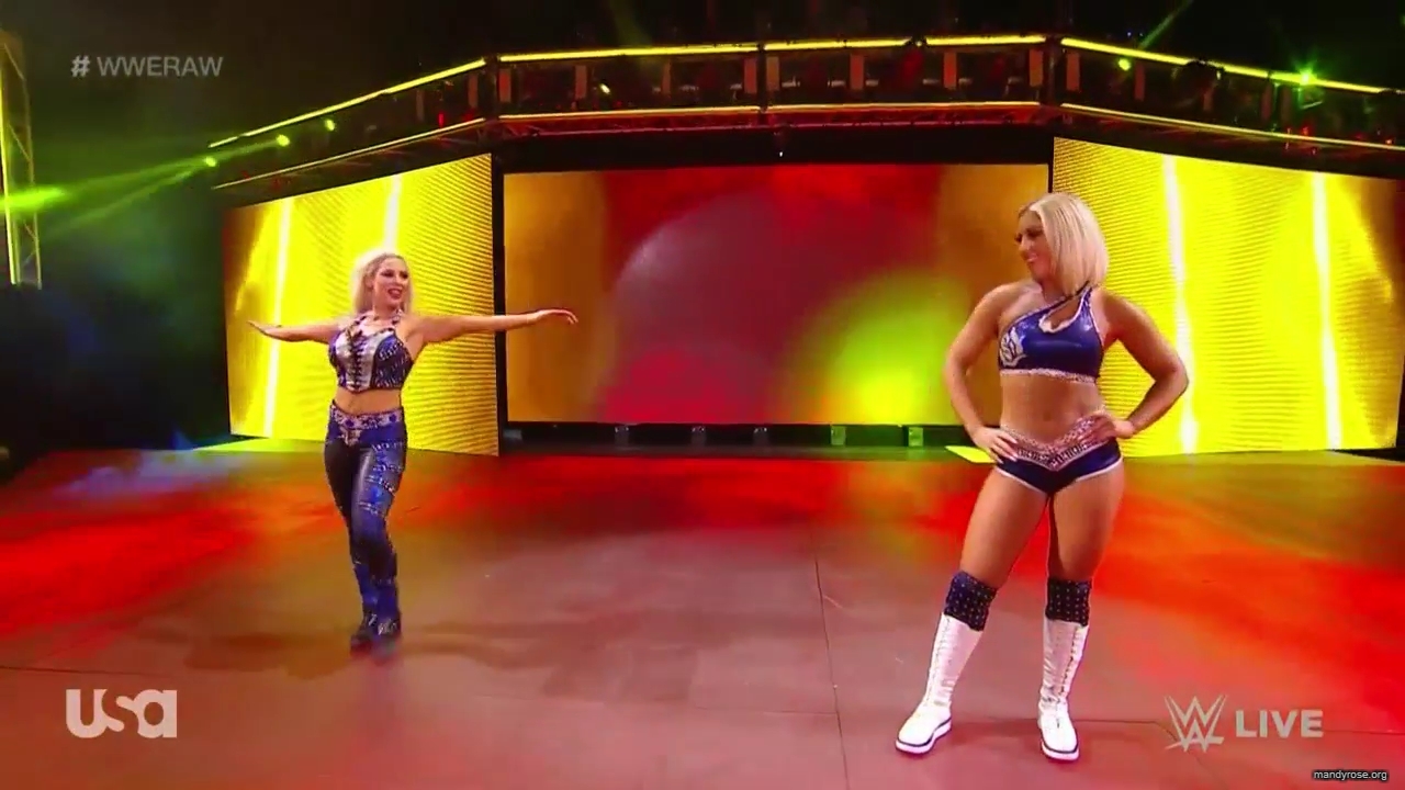 WWE_Monday_Night_Raw_2020_10_05_720p_HDTV_x264-NWCHD_mp40037.jpg