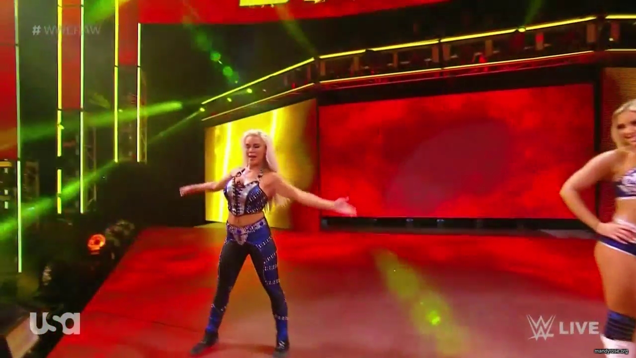 WWE_Monday_Night_Raw_2020_10_05_720p_HDTV_x264-NWCHD_mp40038.jpg