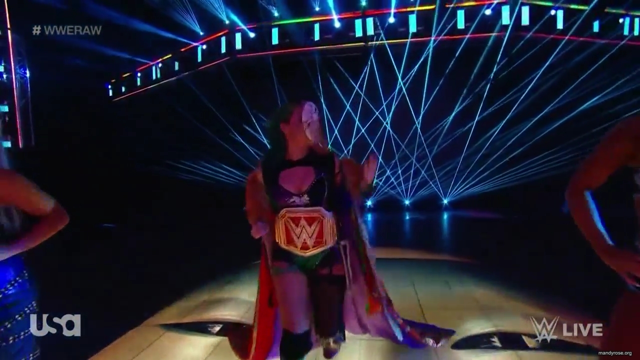 WWE_Monday_Night_Raw_2020_10_05_720p_HDTV_x264-NWCHD_mp40054.jpg