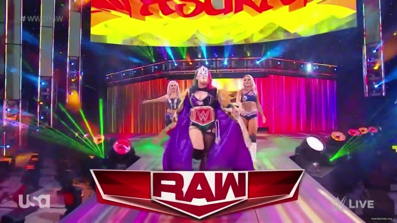 WWE_Monday_Night_Raw_2020_10_05_720p_HDTV_x264-NWCHD_mp40060.jpg