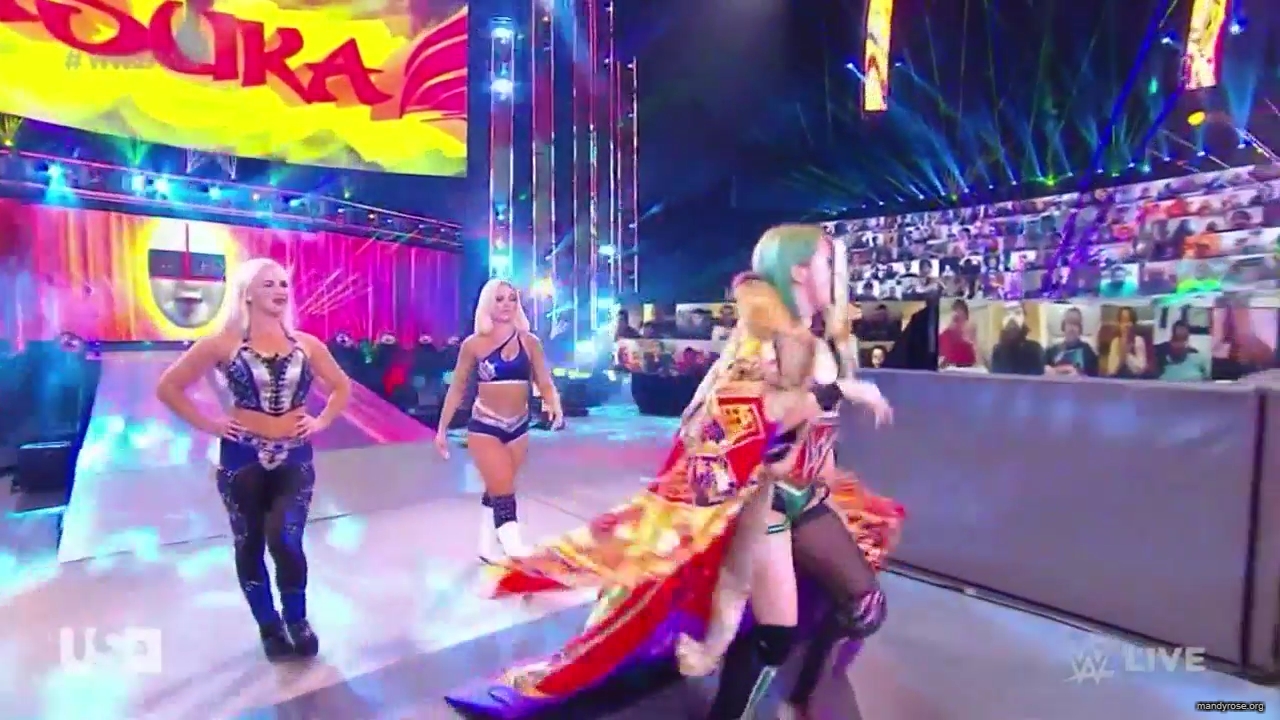 WWE_Monday_Night_Raw_2020_10_05_720p_HDTV_x264-NWCHD_mp40070.jpg