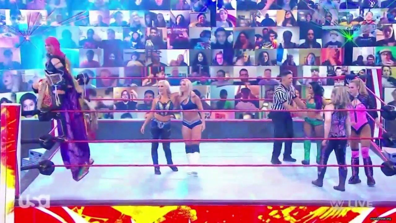 WWE_Monday_Night_Raw_2020_10_05_720p_HDTV_x264-NWCHD_mp40110.jpg