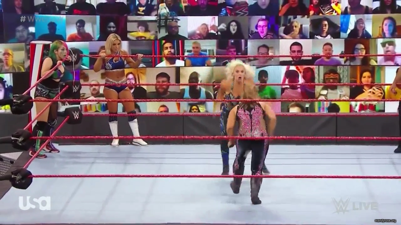 WWE_Monday_Night_Raw_2020_10_05_720p_HDTV_x264-NWCHD_mp40139.jpg