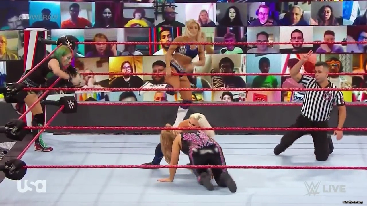 WWE_Monday_Night_Raw_2020_10_05_720p_HDTV_x264-NWCHD_mp40147.jpg