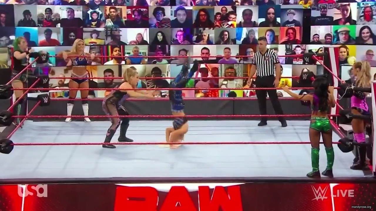 WWE_Monday_Night_Raw_2020_10_05_720p_HDTV_x264-NWCHD_mp40157.jpg