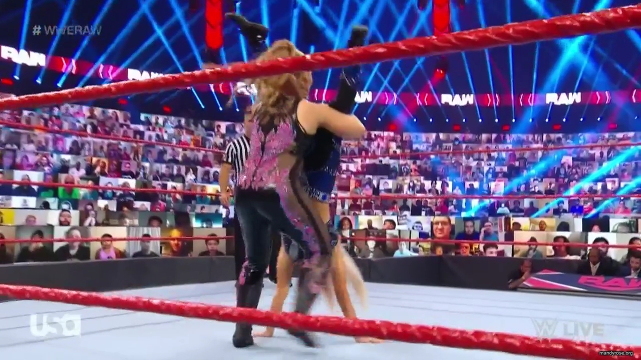 WWE_Monday_Night_Raw_2020_10_05_720p_HDTV_x264-NWCHD_mp40158.jpg