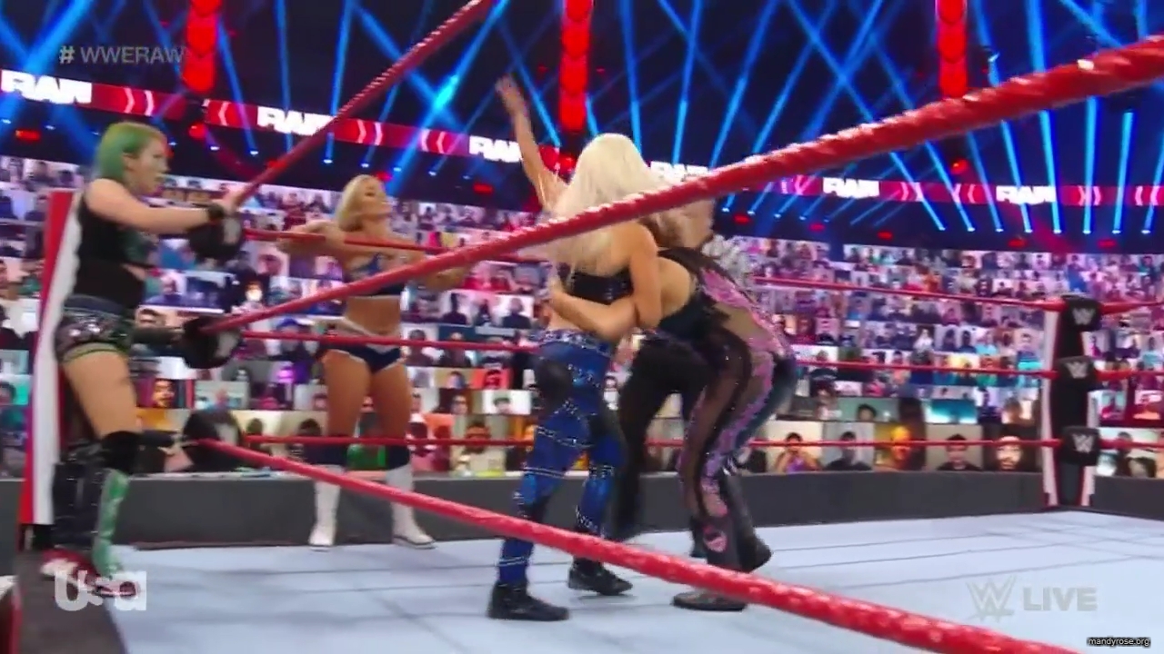 WWE_Monday_Night_Raw_2020_10_05_720p_HDTV_x264-NWCHD_mp40175.jpg