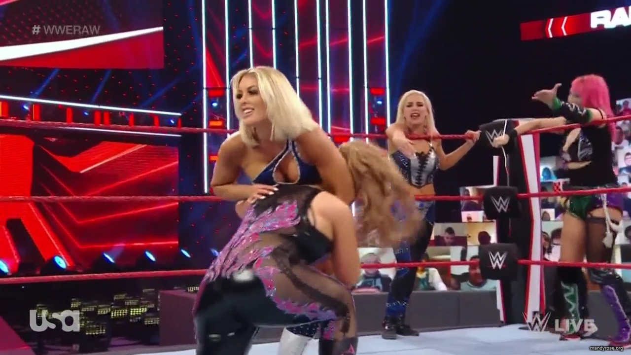 WWE_Monday_Night_Raw_2020_10_05_720p_HDTV_x264-NWCHD_mp40223.jpg