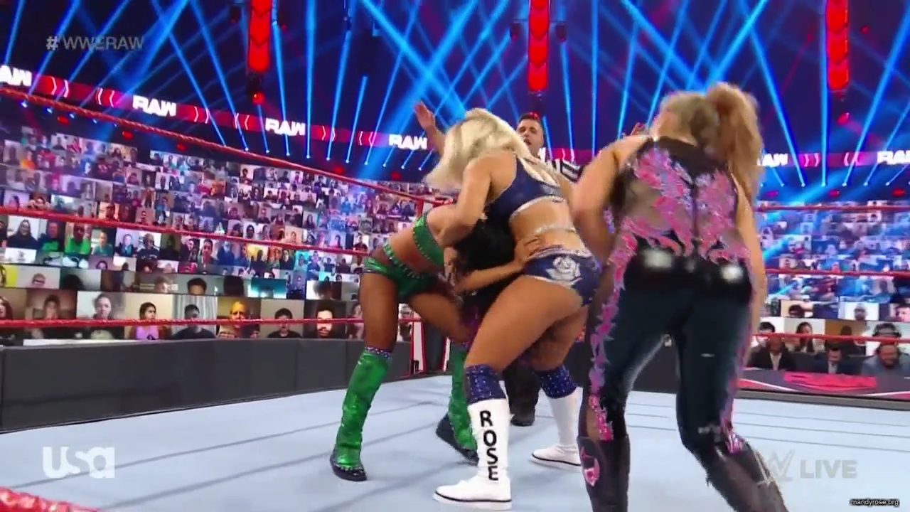 WWE_Monday_Night_Raw_2020_10_05_720p_HDTV_x264-NWCHD_mp40238.jpg