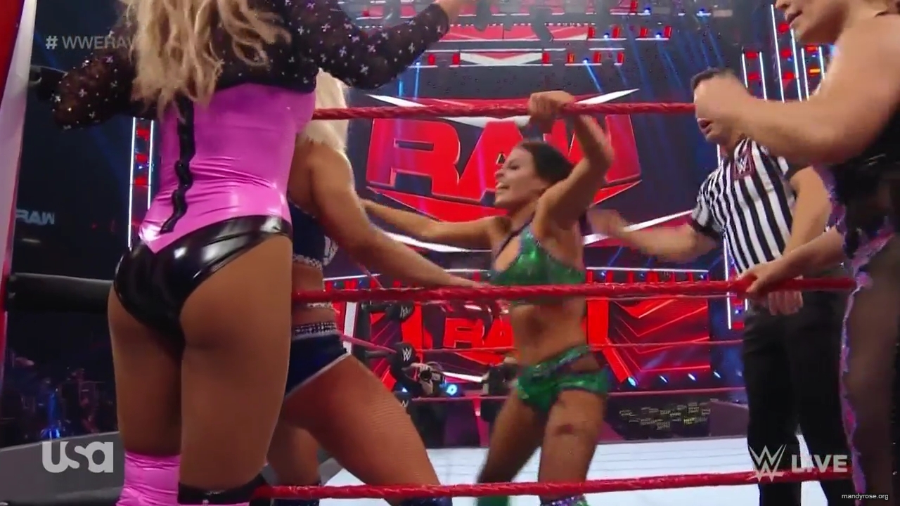WWE_Monday_Night_Raw_2020_10_05_720p_HDTV_x264-NWCHD_mp40262.jpg