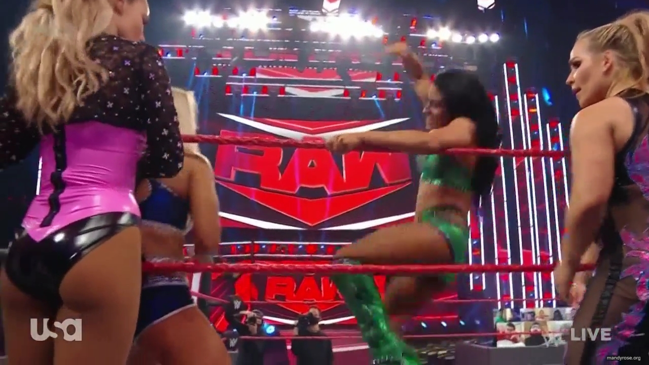 WWE_Monday_Night_Raw_2020_10_05_720p_HDTV_x264-NWCHD_mp40263.jpg