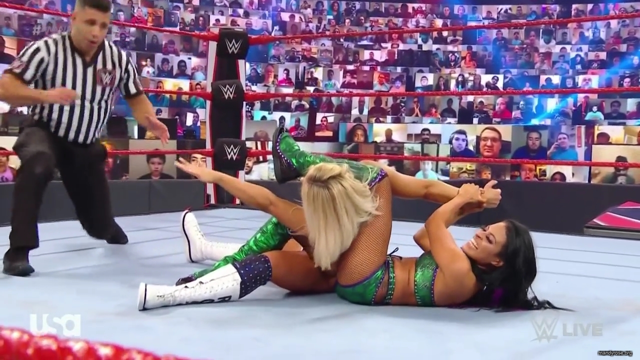 WWE_Monday_Night_Raw_2020_10_05_720p_HDTV_x264-NWCHD_mp40281.jpg